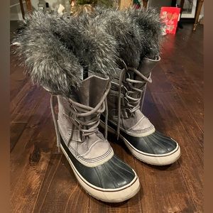 SOREL Joan of Arctic boots